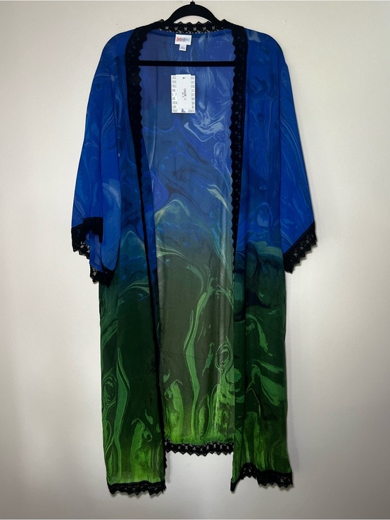 LuLaRoe Tops - LuLaRoe Chloe  Blue and Green Marble Bohemian Overlay